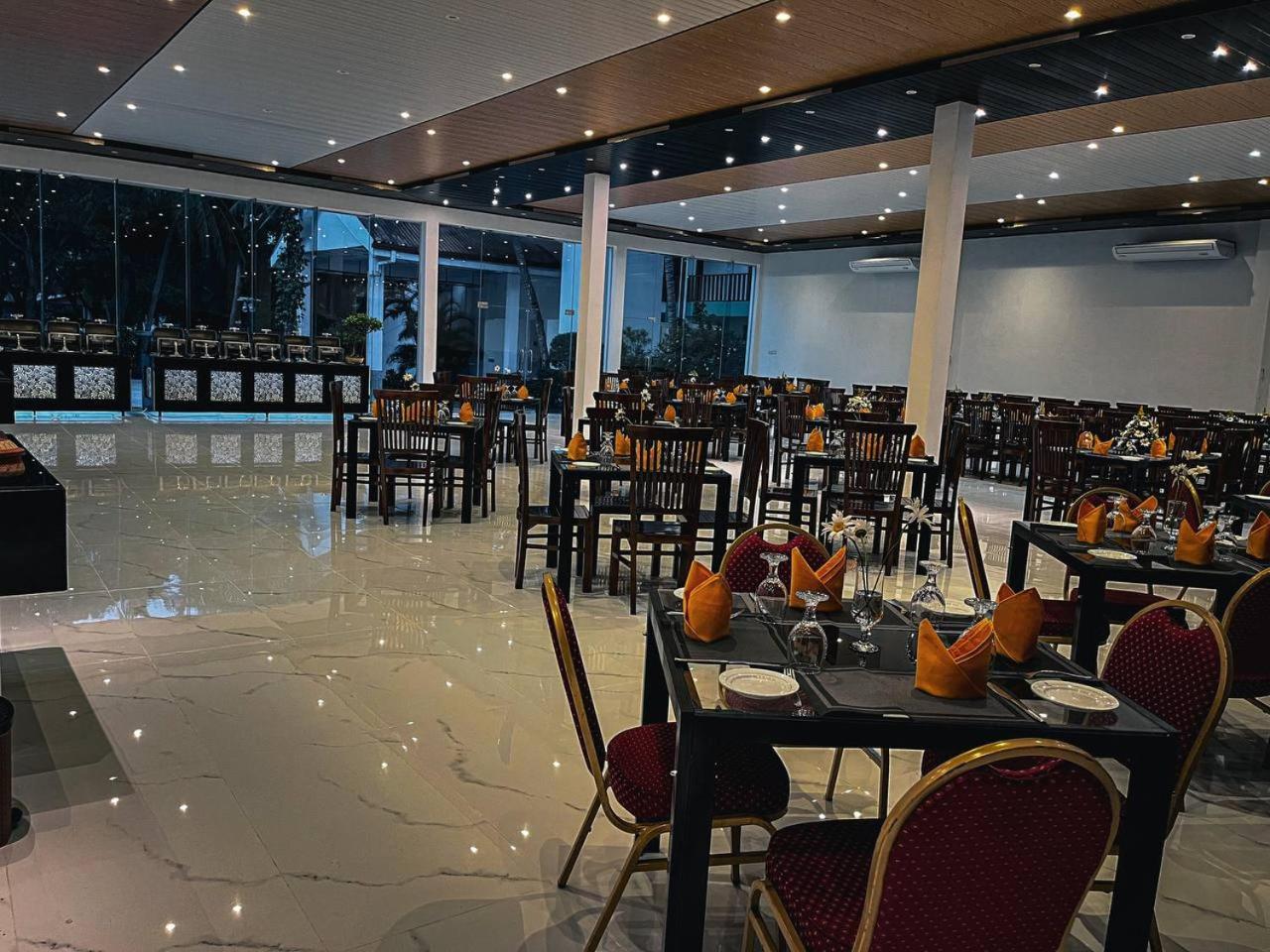 ACME Grand Hotel Habarana Buitenkant foto