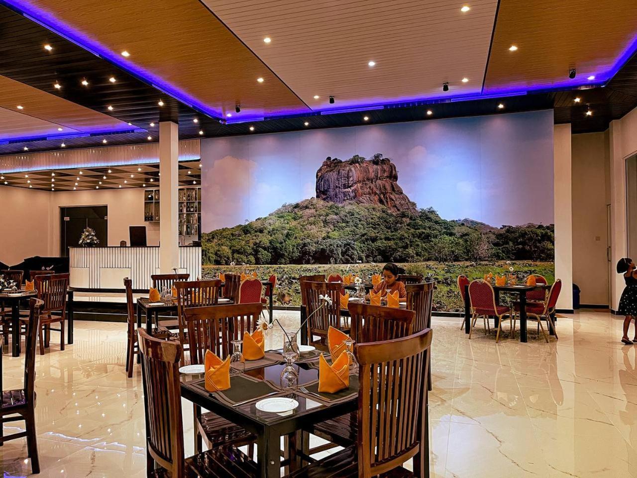 ACME Grand Hotel Habarana Buitenkant foto