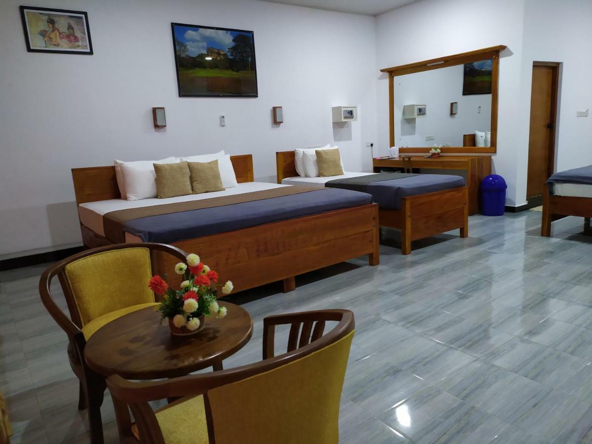 ACME Grand Hotel Habarana Buitenkant foto
